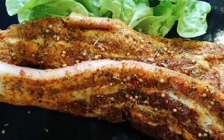 POITRINE A GRILLEE EPICEE ( paquet de 4 pièces environ 350 Grs)